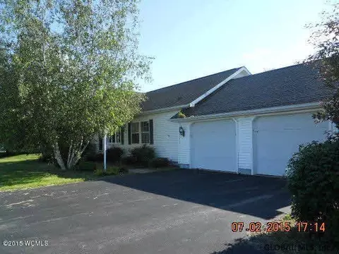 7 Jubert Ln, Plattsburgh, NY 12901 photo 2