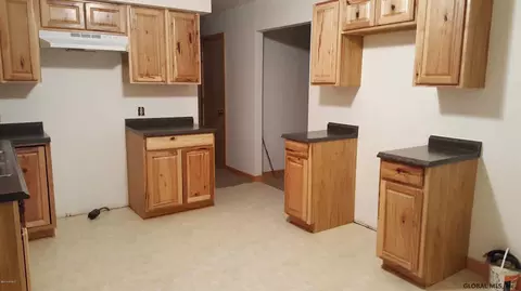 17 Morgans Ln, Fort Ann, NY 12827 photo 3