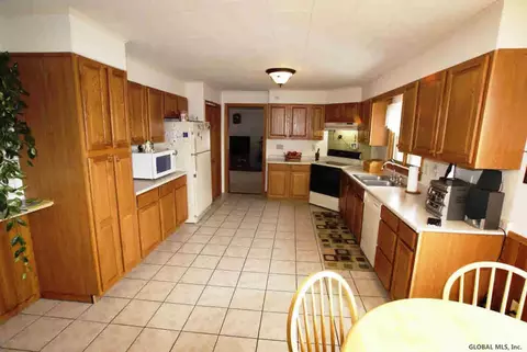 23 Dailey Way, Hampton, NY 12837 photo 11