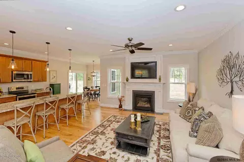 36 Devin Ct, Queensbury, NY 12804 photo 4