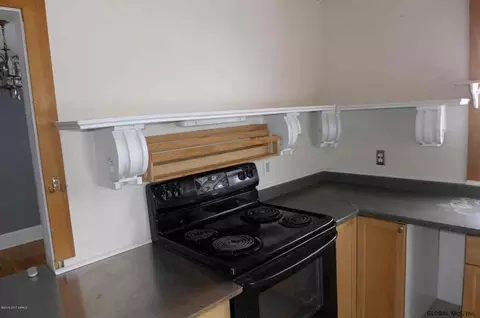 15 Hamilton Ave, Corinth, NY 12822 photo 10