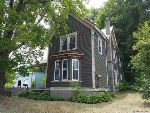 15 Hamilton Ave, Corinth, NY 12822 photo 4
