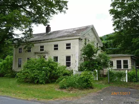 1246 Coach Rd, Argyle, NY 12809 photo 2