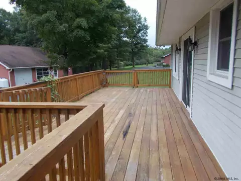 511 Pleasant Valley Rd, Argyle, NY 12809 photo 4