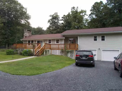 511 Pleasant Valley Rd, Argyle, NY 12809 photo 1