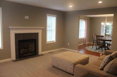 4 Bianca Dr, Corinth, NY 12822 photo 3