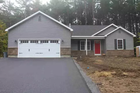 4 Heather Ln, Corinth, NY 12822 photo 4