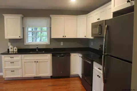 4 Heather Ln, Corinth, NY 12822 photo 11