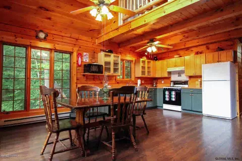 1 Cameron Ln, Corinth, NY 12822 photo 4
