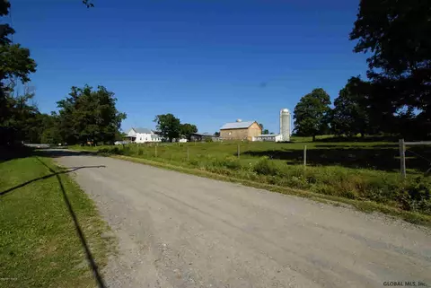 2471 County Route 18, Hampton, NY 12837 photo 10