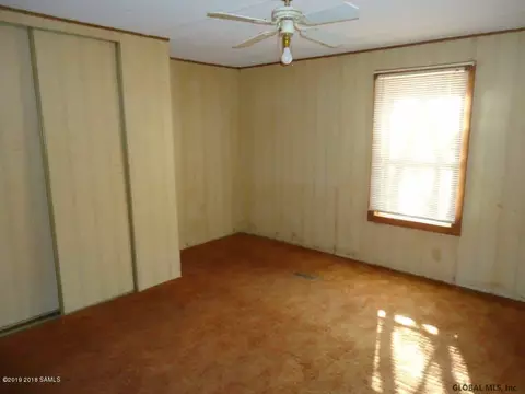 20 Warren St, Corinth, NY 12822 photo 4