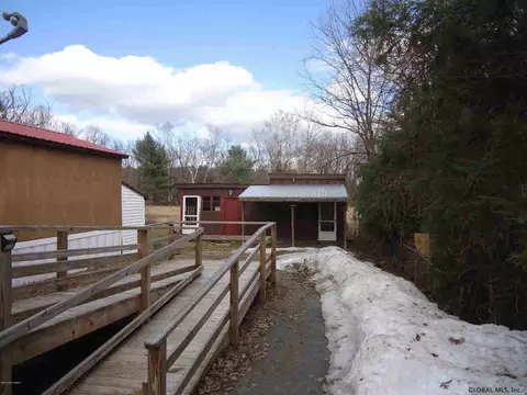 20 Warren St, Corinth, NY 12822 photo 6
