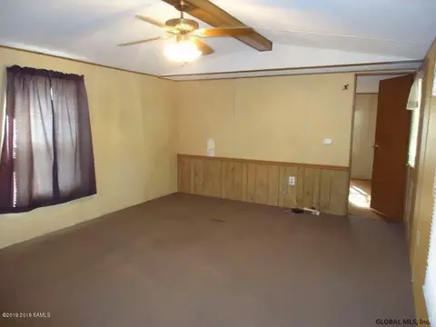 20 Warren St, Corinth, NY 12822 photo 3