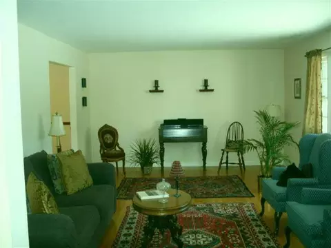 43 Mckinley Dr, Delmar, NY 12054 photo 8