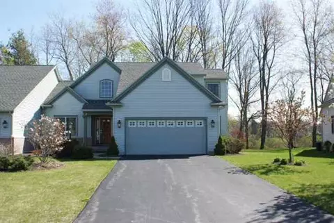 9 Camden Cir, Delmar, NY 12054 photo 1
