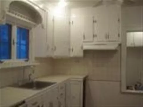 8 Myrtle Ave, Schenectady, NY 12304 photo 2
