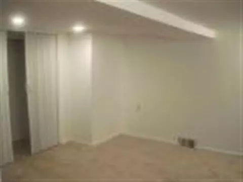 8 Myrtle Ave, Schenectady, NY 12304 photo 7