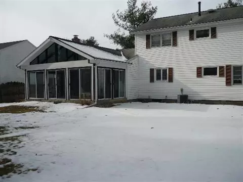 952 E Pine Hill Dr, Guilderland, NY 12084 photo 11