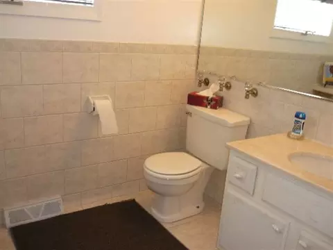 952 E Pine Hill Dr, Guilderland, NY 12084 photo 8