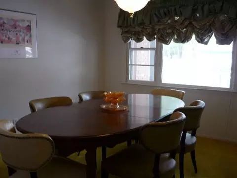 952 E Pine Hill Dr, Guilderland, NY 12084 photo 3