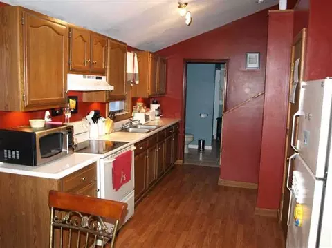 33 Morgan Ln, Fort Ann, NY 12821 photo 2