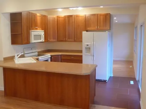 28 Halter Rd, Glenmont, NY 12077 photo 2