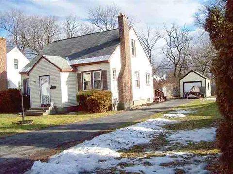 11 Selden St, Schenectady, NY 12304 photo 2