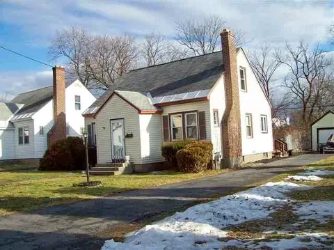 11 Selden St, Schenectady, NY 12304 photo 1