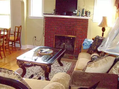 11 Selden St, Schenectady, NY 12304 photo 3