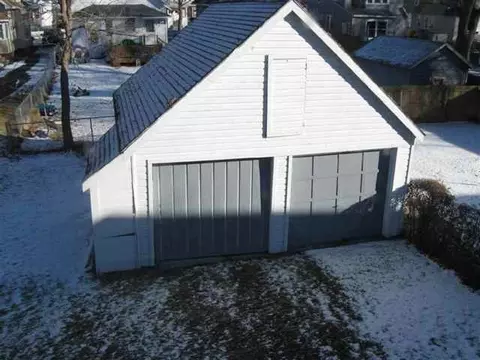 1086 Baker Ave, Schenectady, NY 12309 photo 3