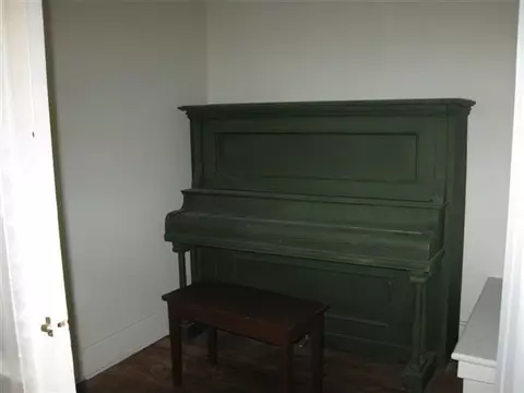 1086 Baker Ave, Schenectady, NY 12309 photo 6