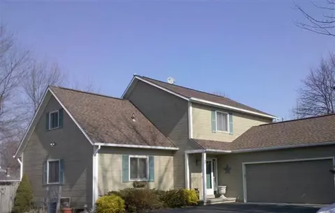 7 Anchor Dr, Halfmoon, NY 12188 photo 1