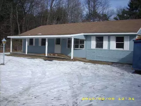 25 Davidson Dr, Saratoga Springs, NY 12866 photo 1