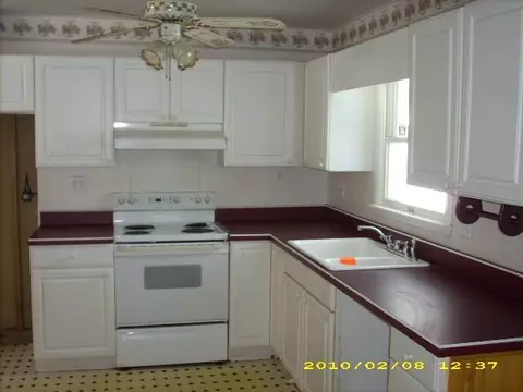 25 Davidson Dr, Saratoga Springs, NY 12866 photo 3