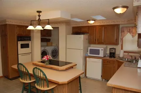 340 Chiswell Rd, Schenectady, NY 12304 photo 7