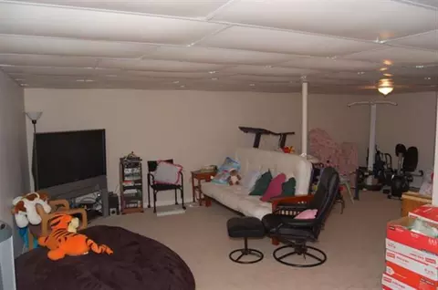 340 Chiswell Rd, Schenectady, NY 12304 photo 5