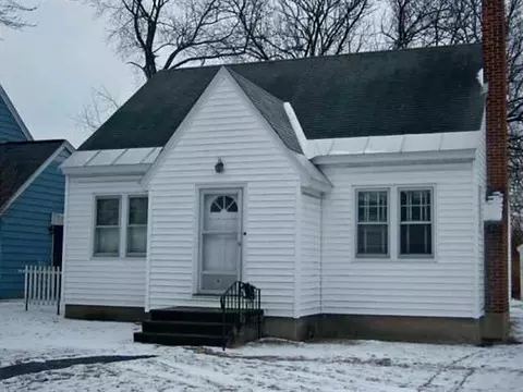 9 Selden St, Schenectady, NY 12304 photo 2