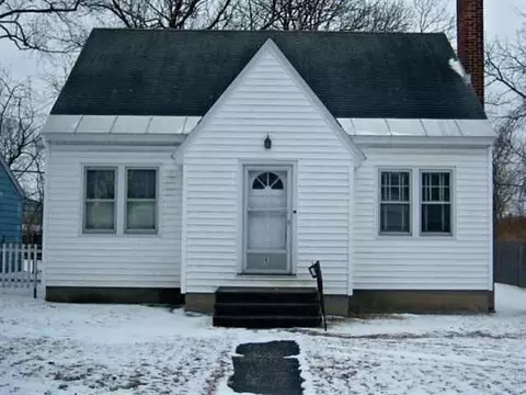 9 Selden St, Schenectady, NY 12304 photo 1