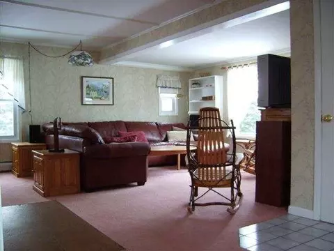 114 Walnut St, Corinth, NY 12822 photo 7