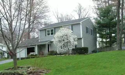 129 E Poplar Dr, Delmar, NY 12054 photo 1
