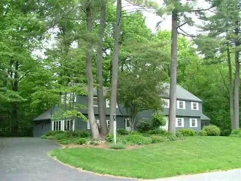 3 Concord Rd, Glenmont, NY 12077 photo 1