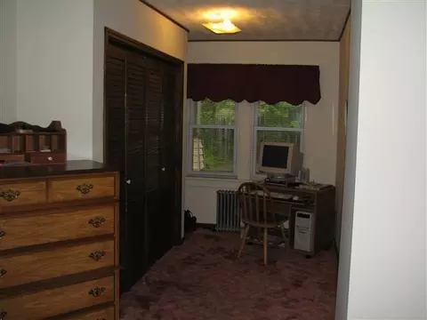 16 Gardner Ter, Delmar, NY 12054 photo 9