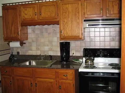 16 Gardner Ter, Delmar, NY 12054 photo 4