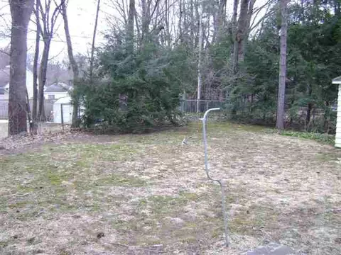14 Albin Rd, Delmar, NY 12054 photo 2