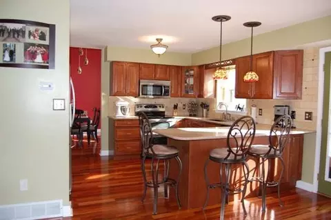 11 Lighthouse Dr, Waterford, NY 12188 photo 3