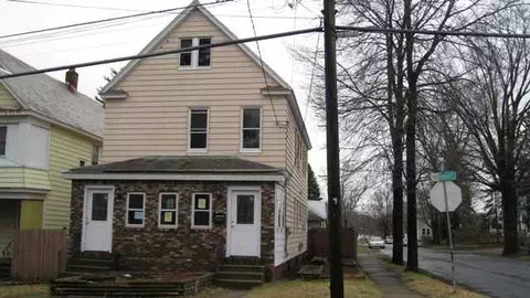 2138 Hugh St, Schenectady, NY 12306 photo 3
