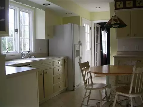 71 Greenock Rd, Delmar, NY 12054 photo 8