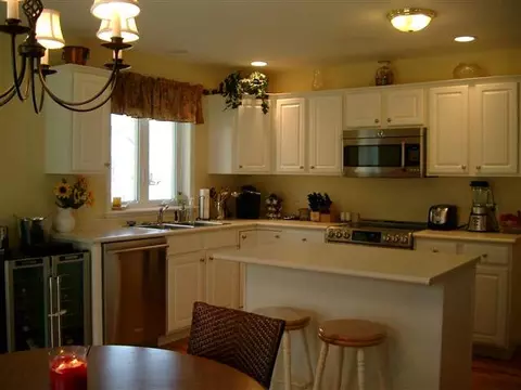 39 Hasgate Dr, Delmar, NY 12054 photo 3