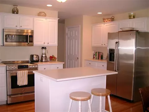 39 Hasgate Dr, Delmar, NY 12054 photo 4