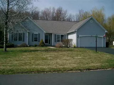 39 Hasgate Dr, Delmar, NY 12054 photo 1